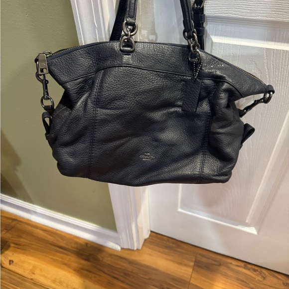 Coach - Picture 2 of 5